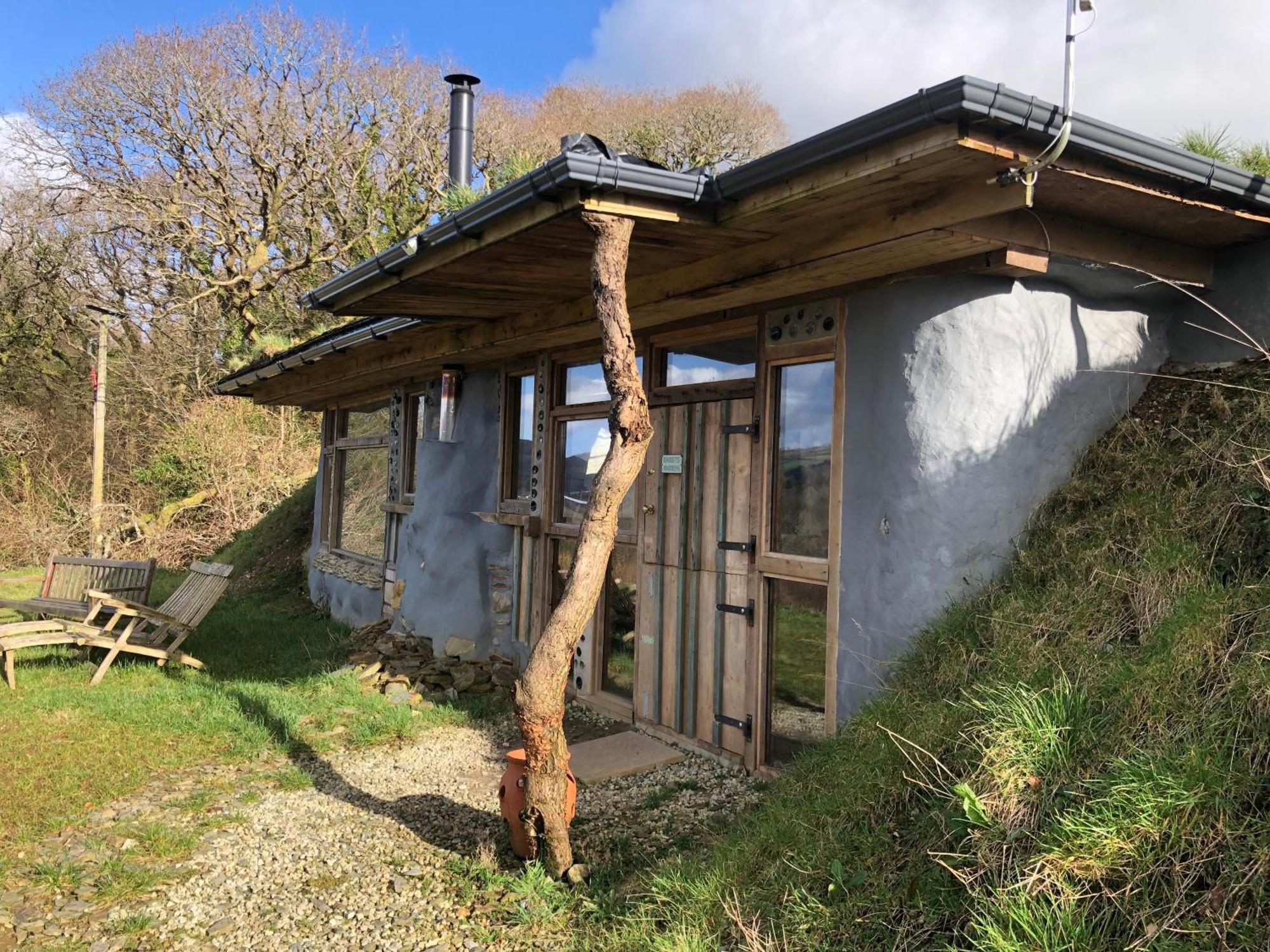 Rabbits 1Or 2 Bedroom Hobbit Style Hillset Earthen Dartmoor Eco Home South Brent Buitenkant foto