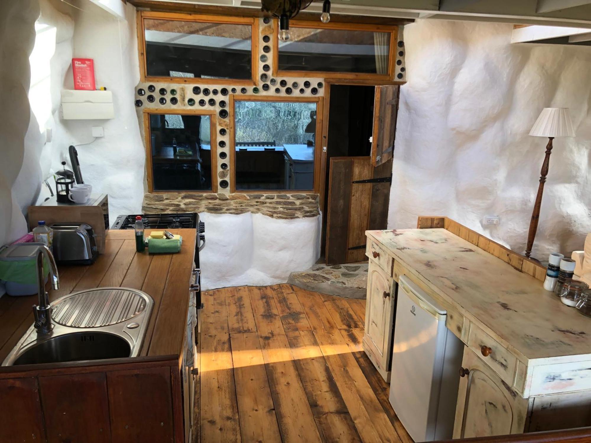 Rabbits 1Or 2 Bedroom Hobbit Style Hillset Earthen Dartmoor Eco Home South Brent Buitenkant foto