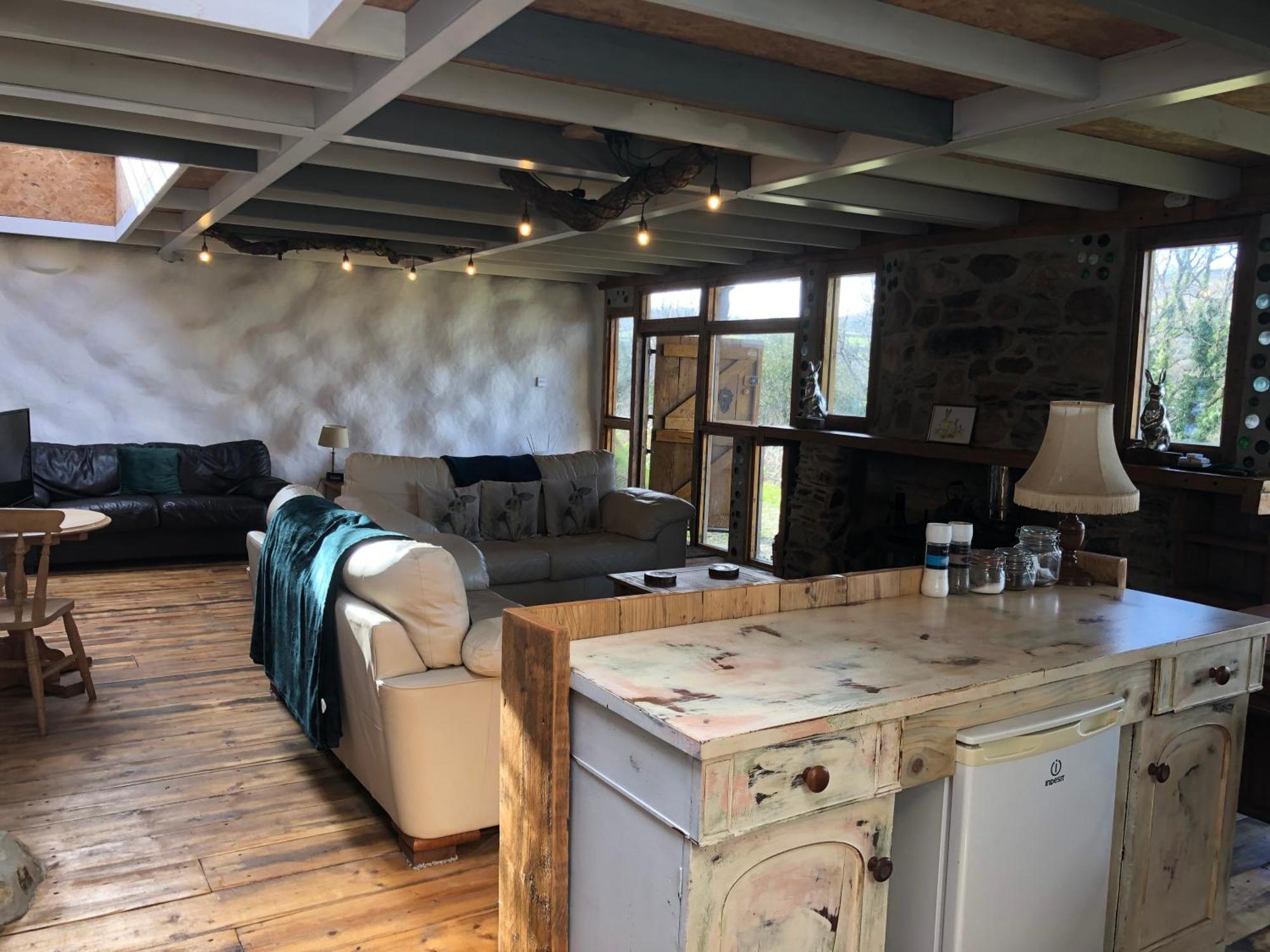 Rabbits 1Or 2 Bedroom Hobbit Style Hillset Earthen Dartmoor Eco Home South Brent Buitenkant foto