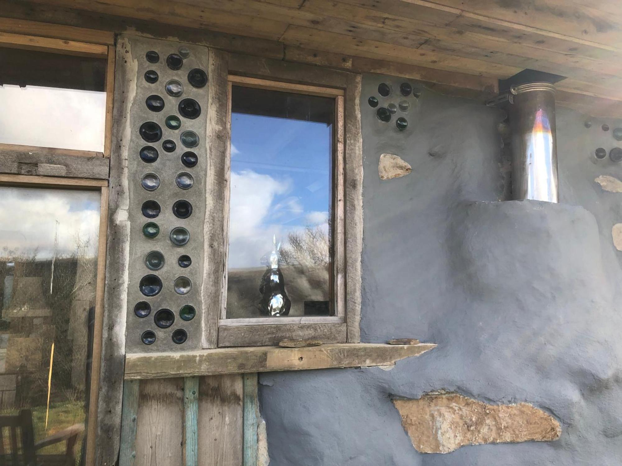 Rabbits 1Or 2 Bedroom Hobbit Style Hillset Earthen Dartmoor Eco Home South Brent Buitenkant foto